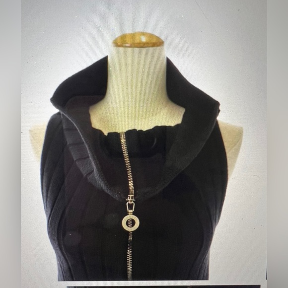 CHANEL SLEEVELESS SWEATER VEST - Picture 9 of 12